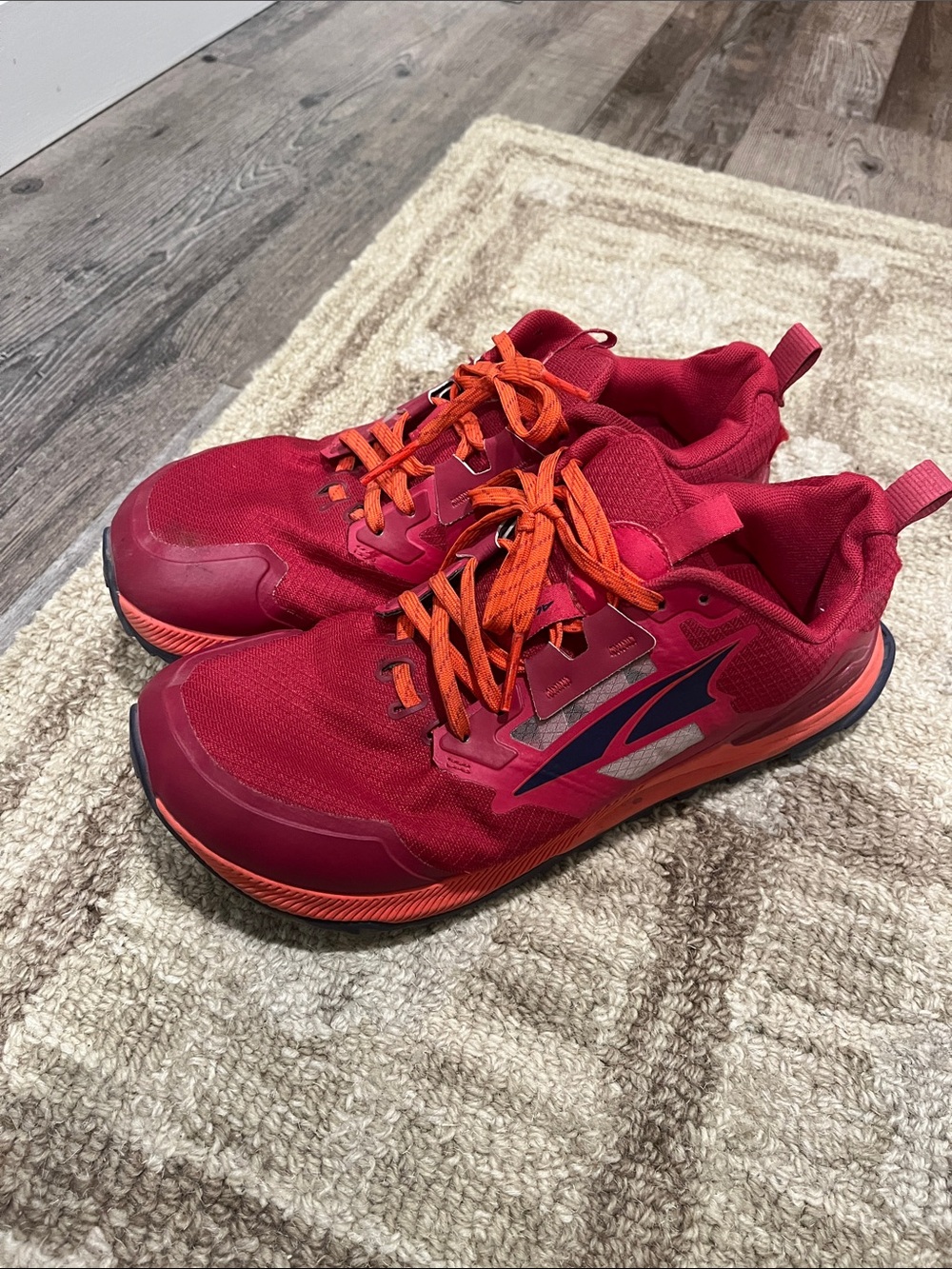 Women’s Altra Lone Peak Pink Sneakers Size 9